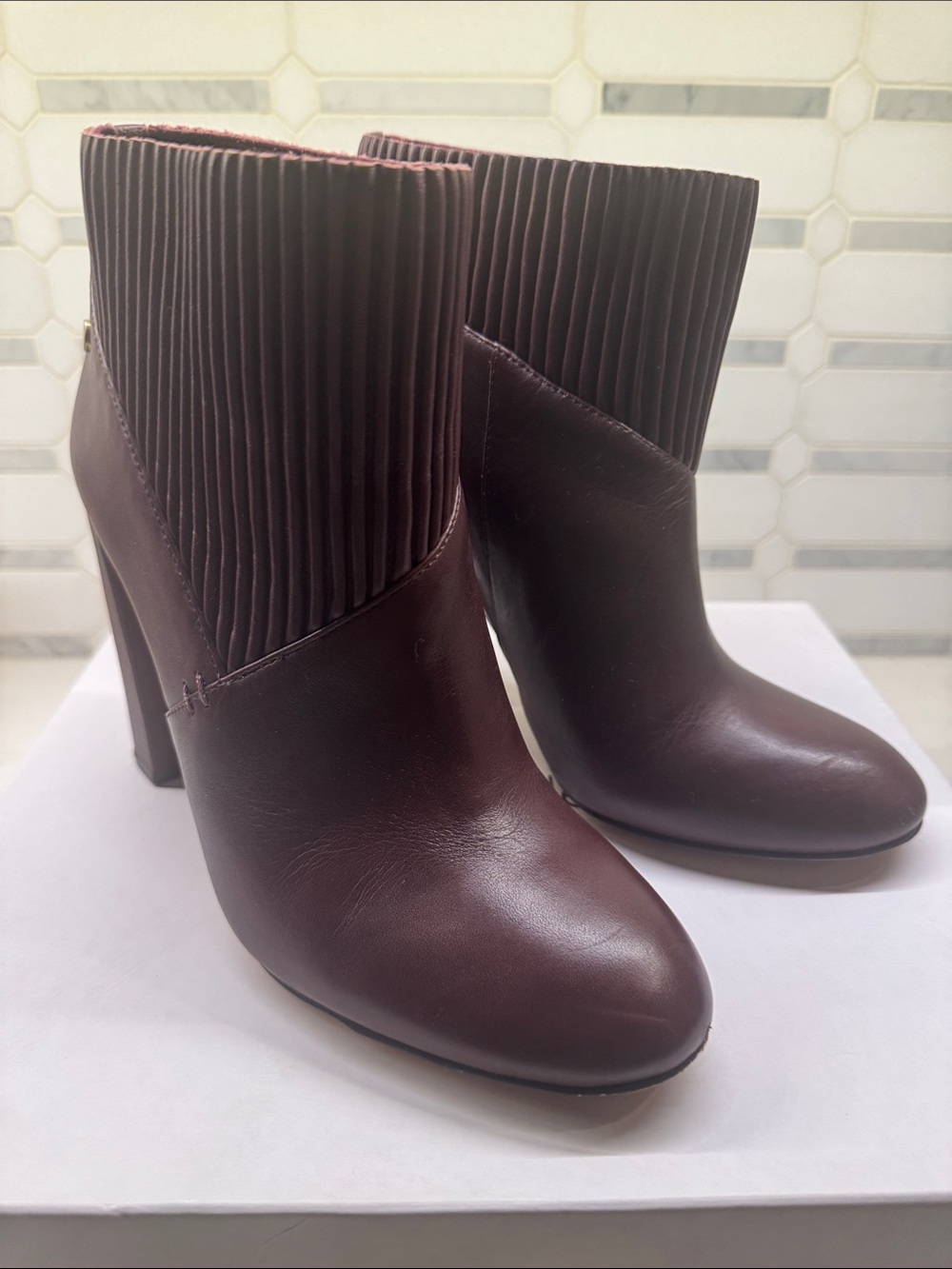 Women's Burgundy Ankle Booties with Ribbed Shaft